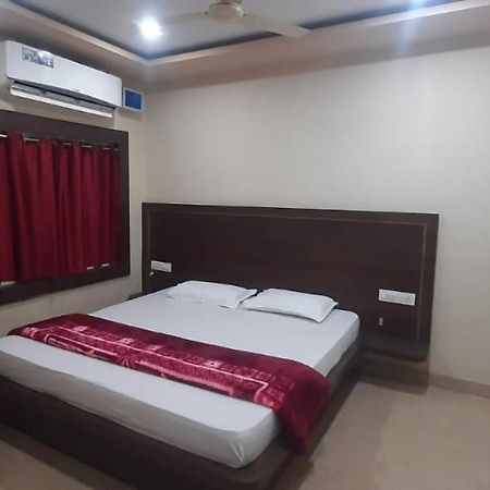 Hotel Sea Queen ปูรี ภายนอก รูปภาพ