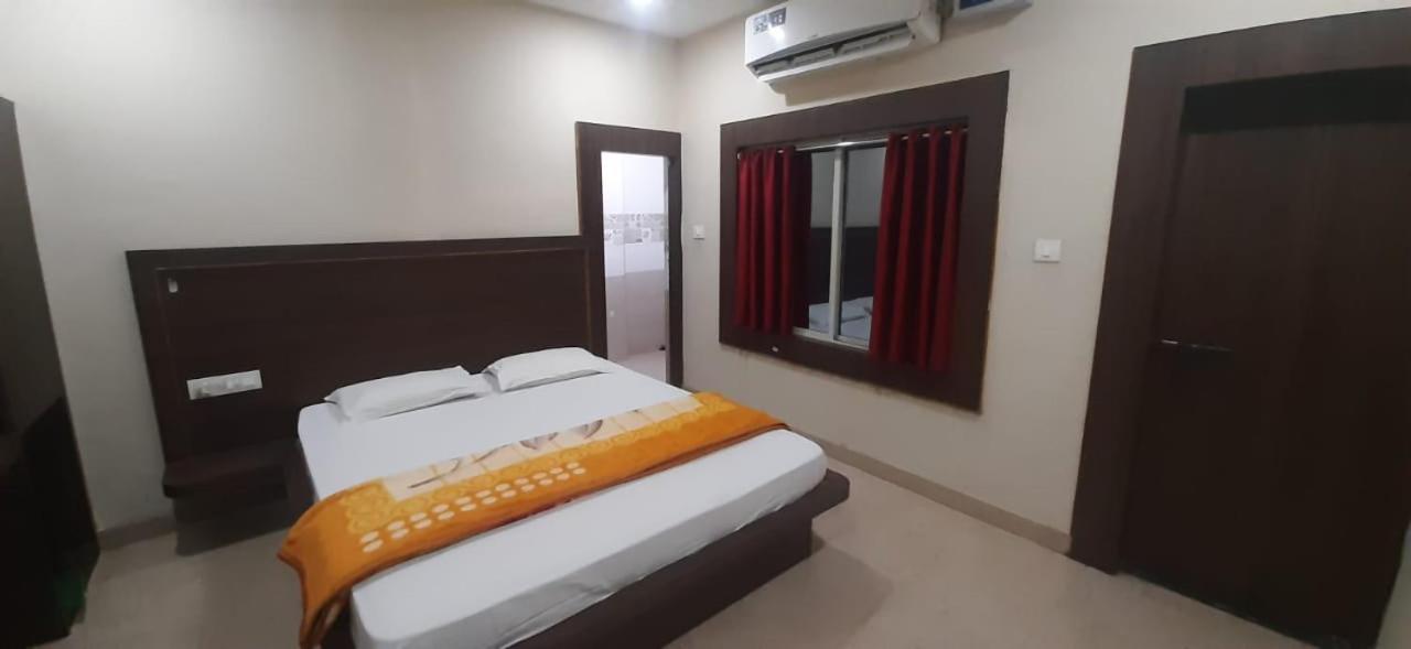 Hotel Sea Queen ปูรี ภายนอก รูปภาพ